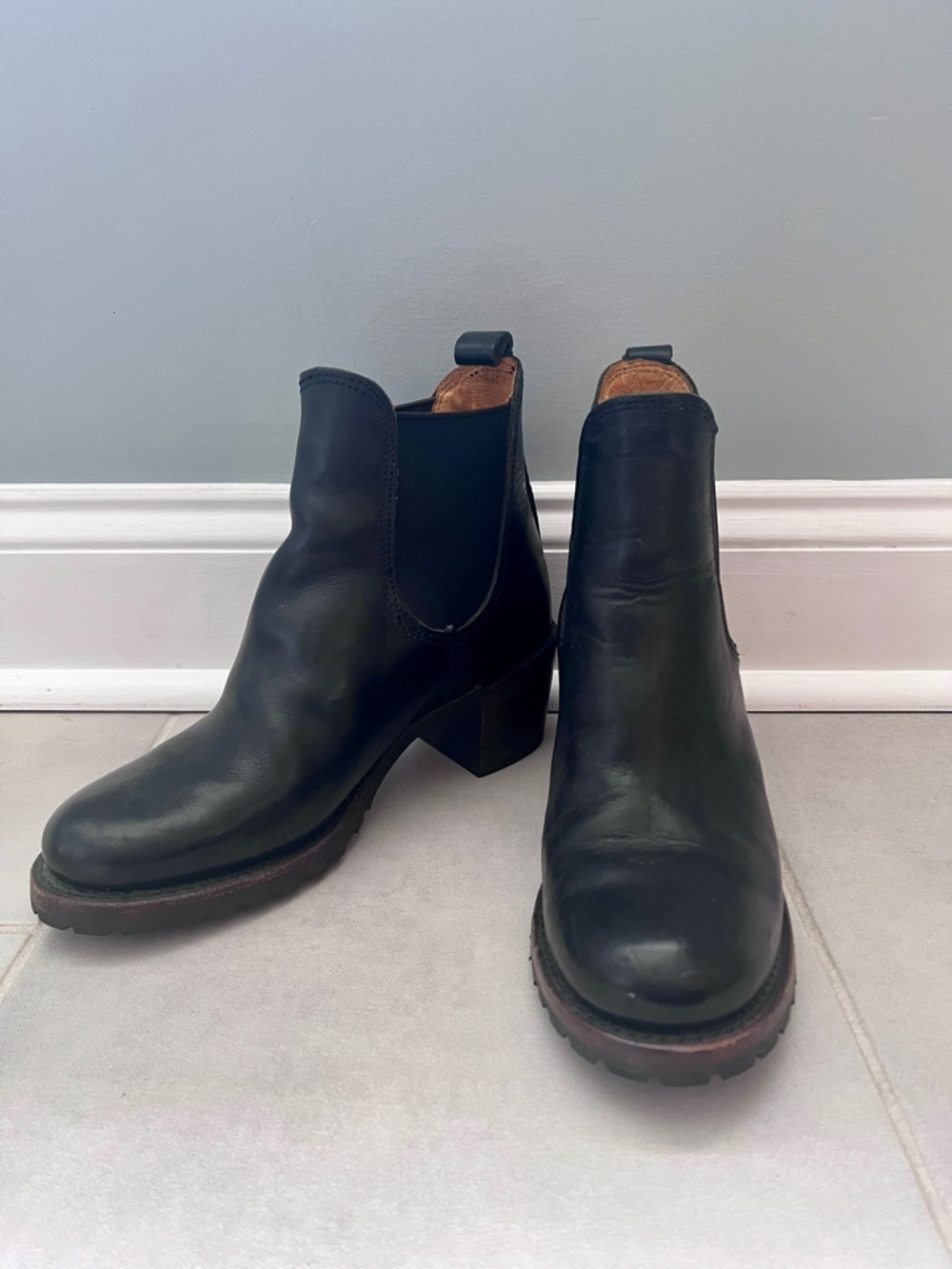 Frye Black Leather Sabrina Chelsea Boots Booties